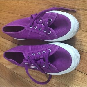 Superga size 37.5